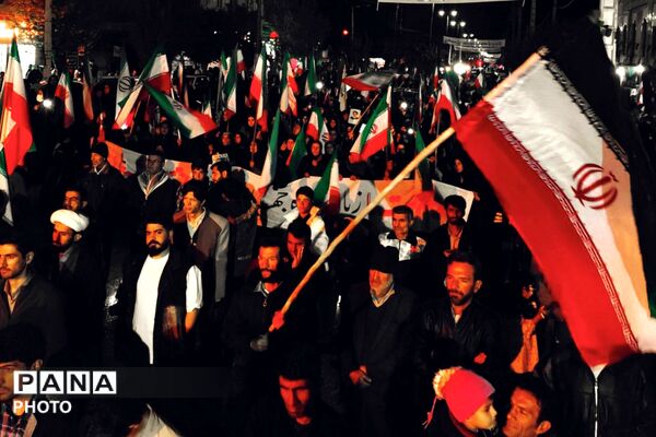  لردگان یک صدا و یک‌دل، جانم فدای رهبر