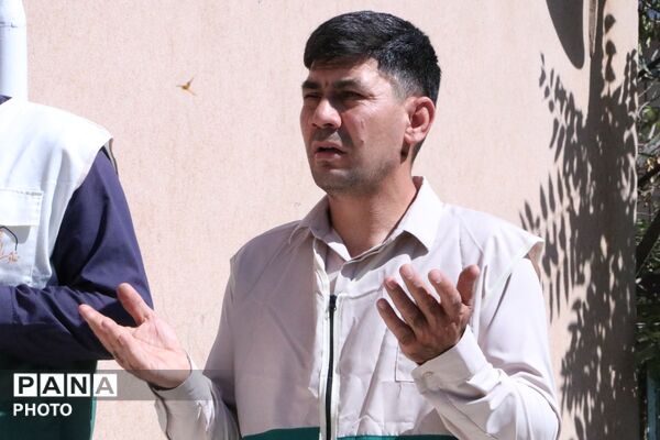 مراسم هفته دفاع مقدس با شروع سال تحصیلی جدید در بهارستان‌دو