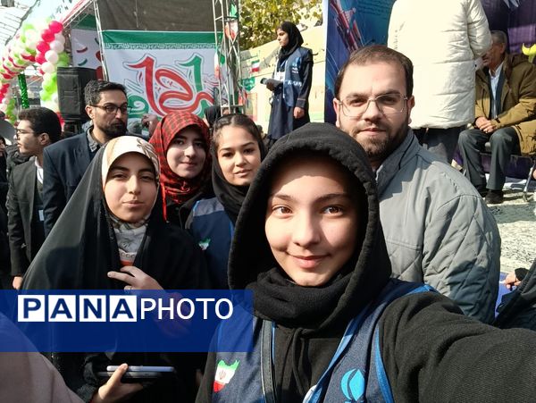 شور اسلامی در مسیر راهپیمایی تهران