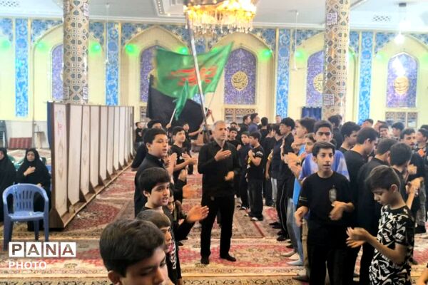 همایش «احلی من العسل» در حسینیه حیدر زرقان