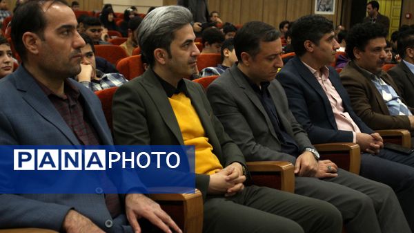 برگزاری مراسم یادواره شهدا «پدربزرگ‌های آسمانی»
