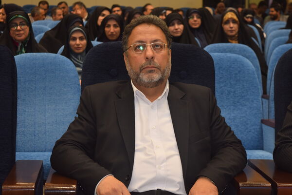 مراسم گرامیداشت مقام معلم و تجلیل از طلایه‌داران تعلیم و تربیت منطقه ۱۴ 