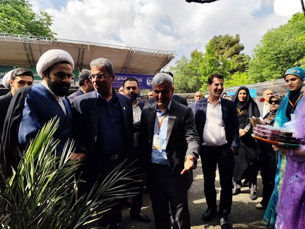 بازدید معاون پرورشی و فرهنگی وزارت آموزش و پرورش از نمایشگاه دستاوردهای کانون‌های فرهنگی تربیتی استان بوشهر