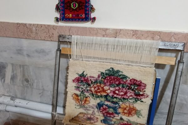 برگزاری جشنواره ماها در مدرسه کوثر فاروج