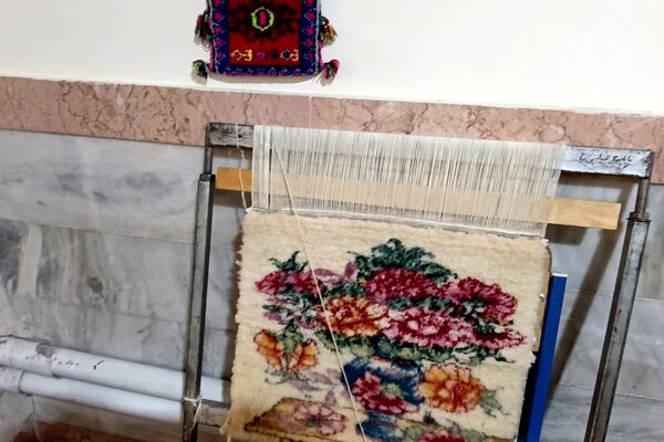 برگزاری جشنواره ماها در مدرسه کوثر فاروج