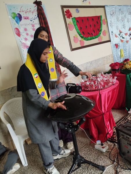 جشن یلدا در دبیرستان رفعت 