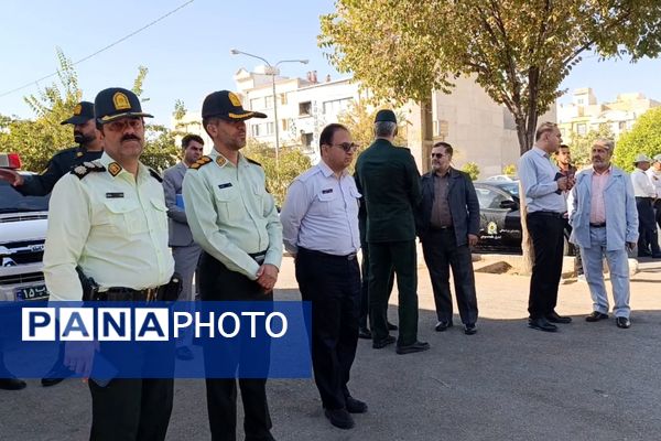 آیین استانی زنگ مهر در دبیرستان راضیه شیراز‌ 