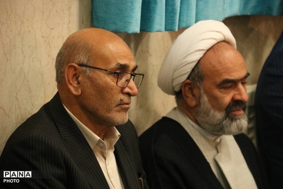 محفل قرآن دانش آموزان یزد با حضور مدیرکل آموزش و پرورش استان یزد