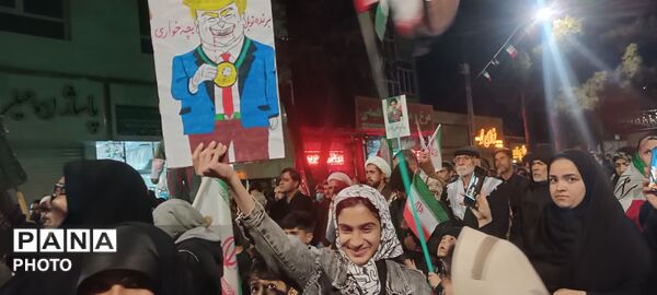 حضور مردم شهرستان باخرز در چهارشنبه سوزی دشمن