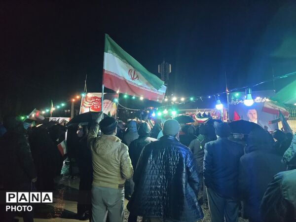 میثاق دوباره مردم روستای تکیه سپهسالار بخش آسارا با رهبر انقلاب