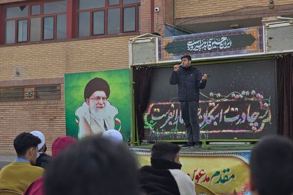هنرستان موفقیان اسلامشهر میزبان آیین یادواره شهدا با حضور جمعی از مسئولان بود