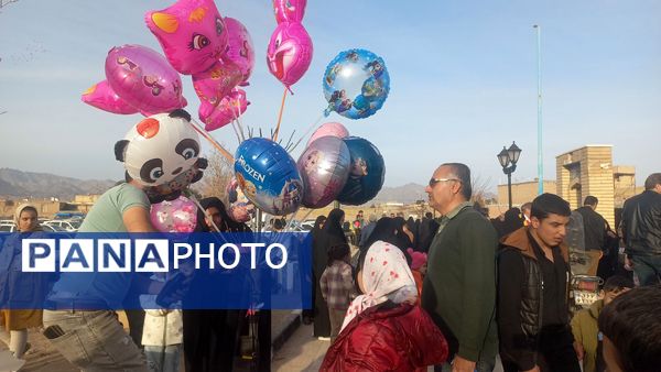 آیین چراغ برات در مزار شهیدان خلیل آباد