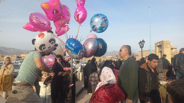 آیین چراغ برات در مزار شهیدان خلیل آباد
