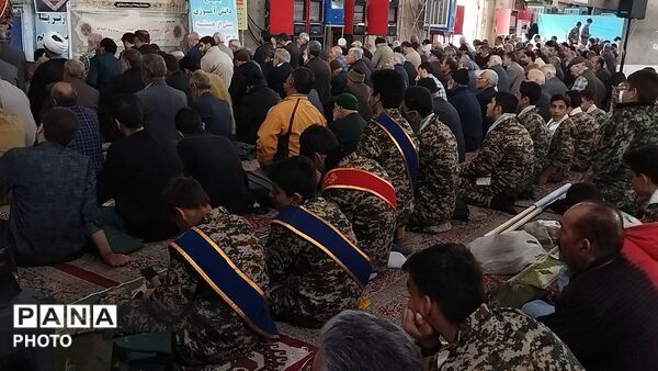 نماز عبادی سیاسی جمعه  همزمان با آغاز هفته بسیج دانش آموزی در مسجد جامع شهرستان نیشابورـ۲