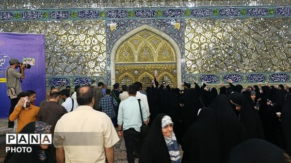 آیین غبارروبی حرم حضرت معصومه(س) با حضور اصحاب رسانه