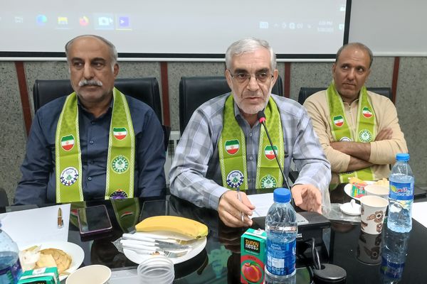 نشست هم‌اندیشی پیشکسوتان سازمان دانش‌آموزی استان کرمانشاه
