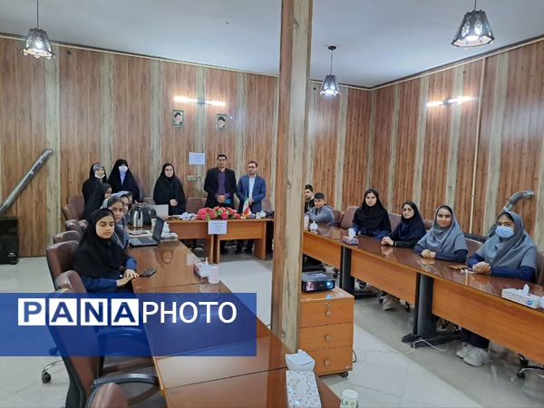داوری دهمین دوره جشنواره نوجوان خوارزمی محور ریاضی در شهرستان فاروج