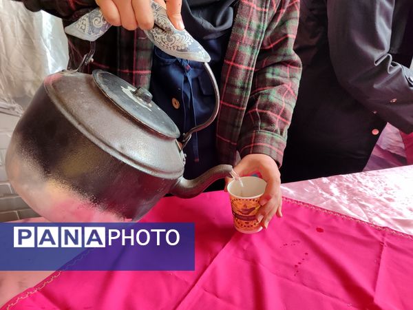 شکوه جشن دهه فجر در دبیرستان جوادالائمه سورشجان