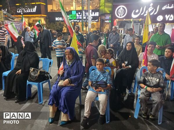 درخشش نخبگان نماز در میدان مادر؛ تجلیل از برگزیدگان مسابقات نماز