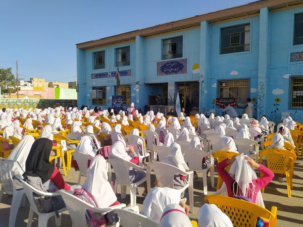 دبستان دخترانه گوهرشاد بیرجند میزبان پویش کاشی حرم 