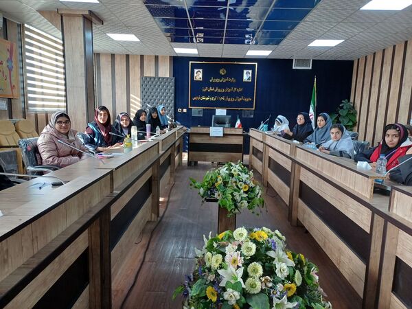 اولین جلسه کارگاه توانمندسازی دانش‌آموزان خبرنگار پانا دختر ناحیه 2 کرج و شهرستان فردیس
