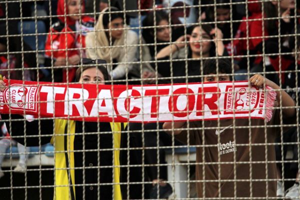 بازی بدون گل تراکتور و فجر سپاسی