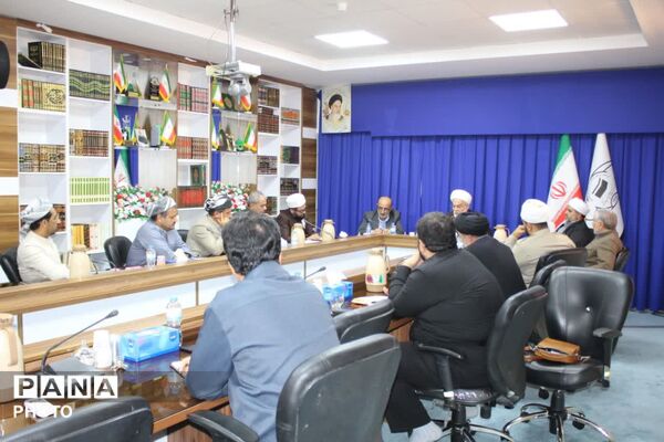 هم‌اندیشی مدیران مرکز بزرگ اسلامی با نماینده ولی فقیه در استان کردستان
