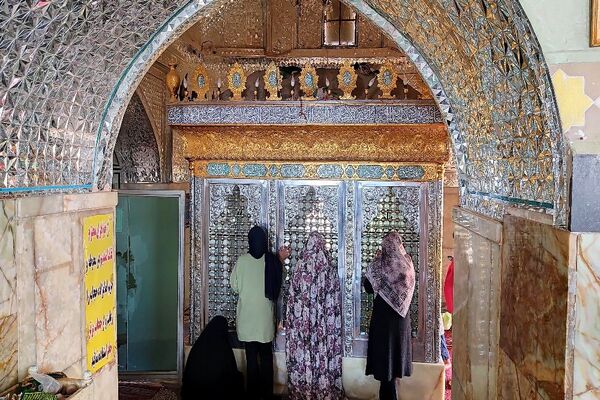 زیارتگاه امامزاده حسین اصغر در دل طبیعت زیبا در استان خراسان رضوی