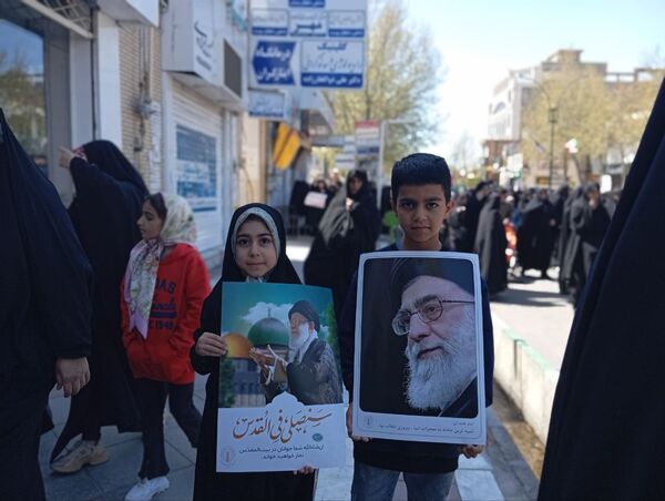 مردم کاشمر با سر دادن فریاد مرگ بر اسرائیل روز قدس را گرامی داشتند