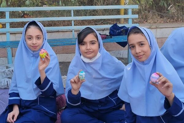 برگزاری جشن تخم‌مرغ‌های رنگی در دبستان قدر بهارستان دو