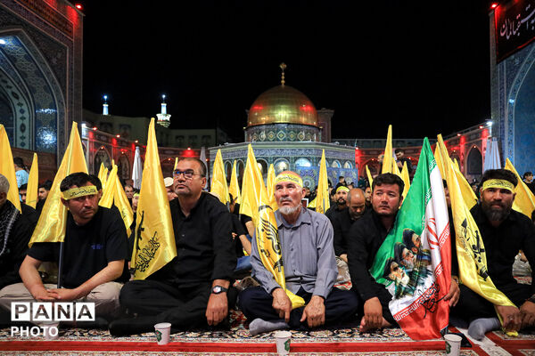 عزاداری سنتی شب هفتم محرم در «حسینیه حرم»