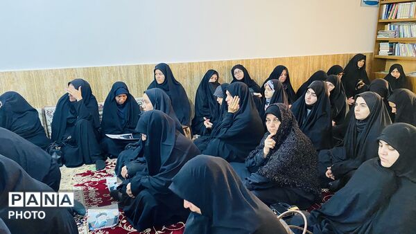 دیدار جمعی از فرهنگیان شهرستان باخرز با امام جمعه شهرستان