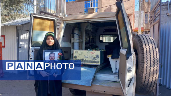 انس و ارادت دانش‌آموزان مدارس ناحیه یک قم به شهید گمنام