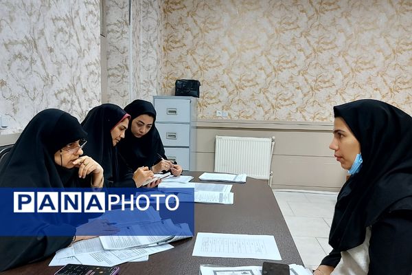 آغاز فرآیند مصاحبه کارکنان تخصصی توسط کمیته ارزیابی شناسایی معلم نمونه منطقه کهریزک 
