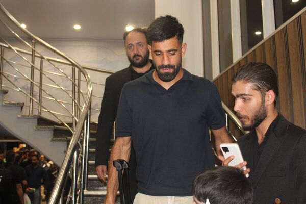 تیم ملی با استقبال هواداران وارد تهران شد