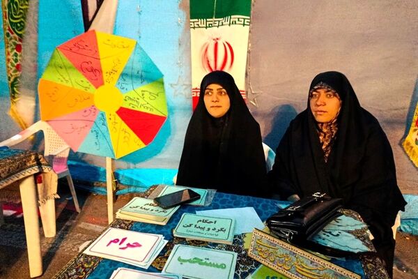 برپایی غرفه آموزش و پرورش ری یک در میدان شهید بروجردی شهرری