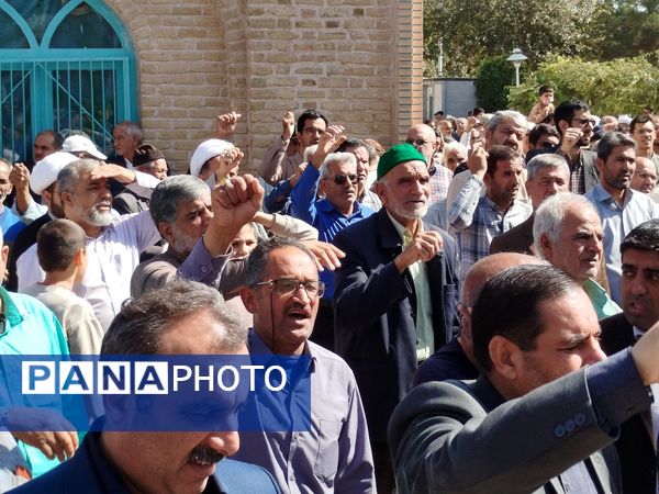 راهپیمایی جمعه خشم باحضور جمعی مردم ولایت مدار ترشیزکهن در کاشمر 