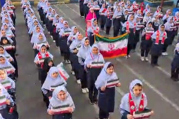 جشن دهه فجر و اعیاد شعبانیه در مدارس ناحیه دو شهرری 