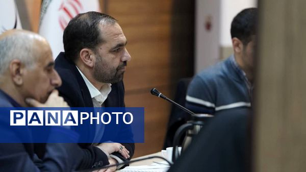 گردهمایی نویسندگان موسسه رهنمای اهل قلم