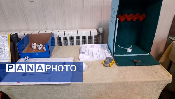 افتتاحیه جشنواره خوارزمی در دبیرستان صفورا 