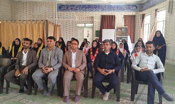 تجلیل از دانش‌آموز خبرنگاران پانا در لردگان