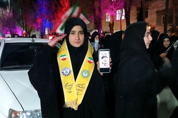 حضور پرشکوه پیشتازان فارسان در راهپیمایی 