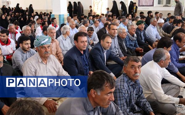 مراسم گرامیداشت شهدای بمباران هوایی شهرستان ایوانغرب