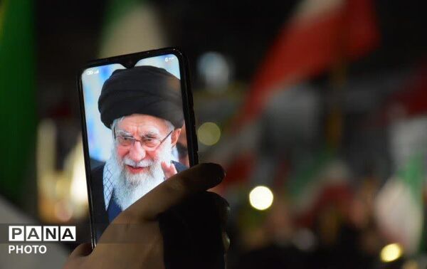 همه برای ایران؛در میدان نبرد می‌آییم
