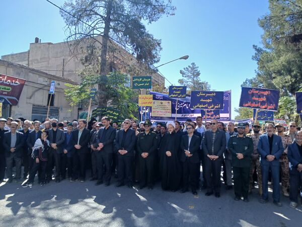 راهپیمایی پرشکوه مردم شهرستان خلیل‌آباد در سیزدهم آبان و گرامیداشت یوم‌الله ۱۳ آبان