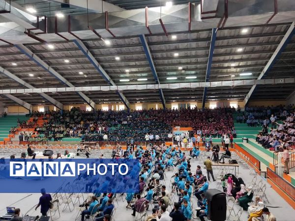 اجتماع دانش‌آموزی به‌مناسبت ولادت شهیدابراهیم هادی در یزد