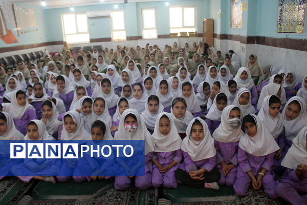 جشن بزرگداشت مقام معلم در دبستان نبوت شهرستان بوشهر