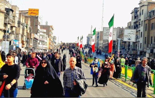 شور اسلامی در مسیر راهپیمایی تهران