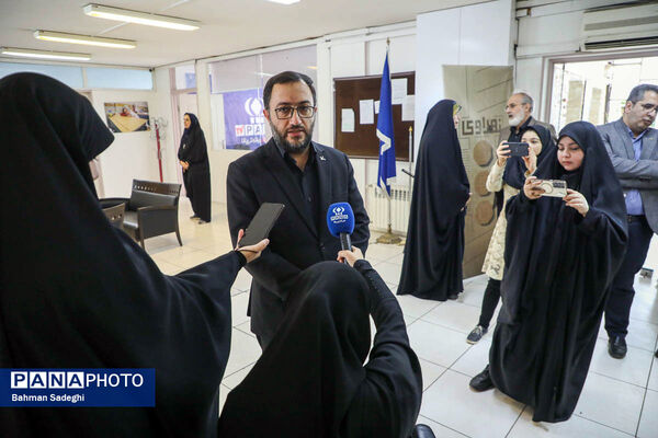 بازدید رییس کانون پرورش فکری کودکان و نوجوانان از پانا به مناسبت روز خبرنگار