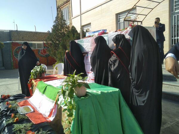 مراسم وداع با شهید گمنام در دبیرستان غیر دولتی شهید صحرایی